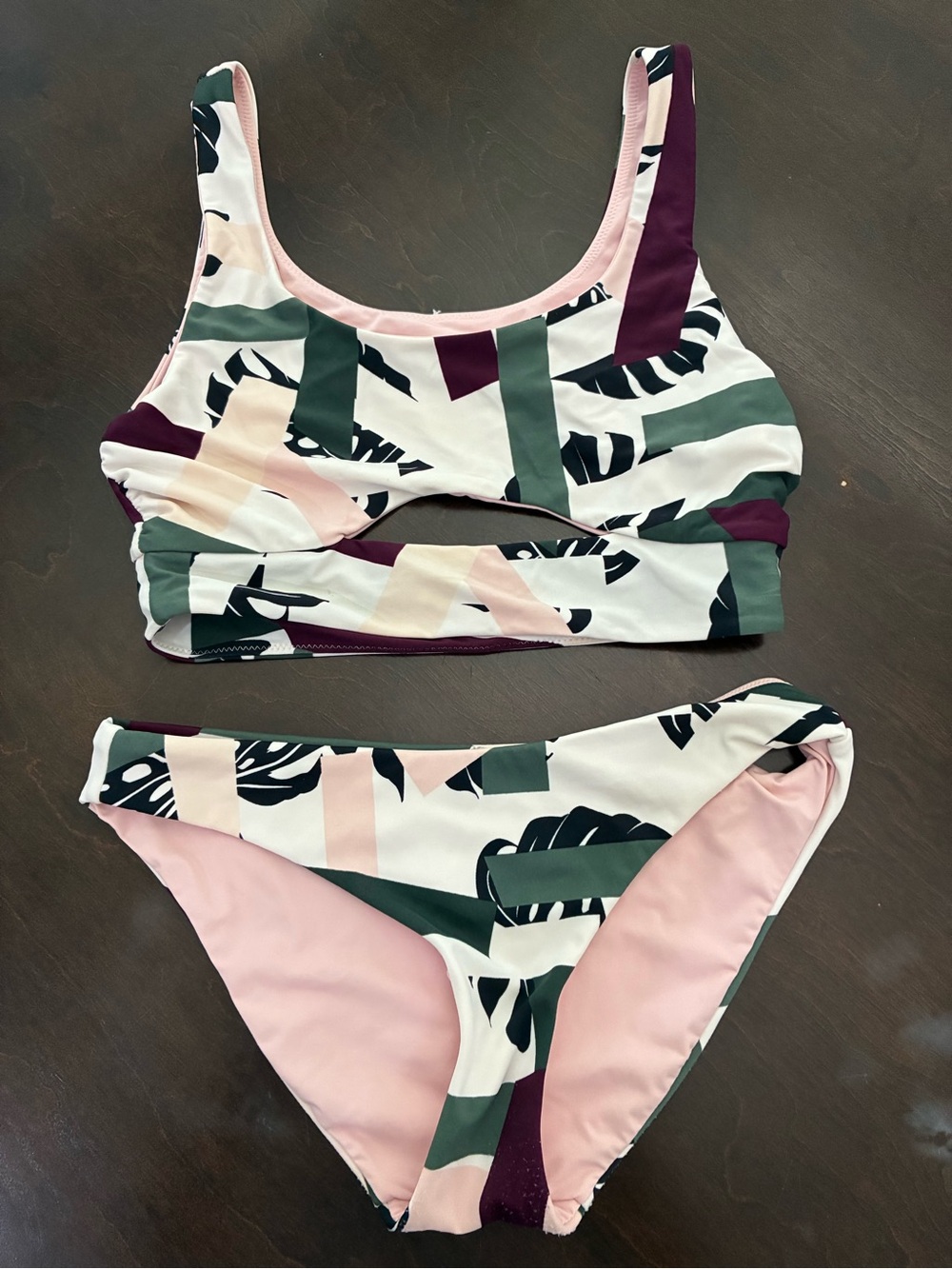 Women’s Colorblock Leaf Print Bikini Set in Pink & Green